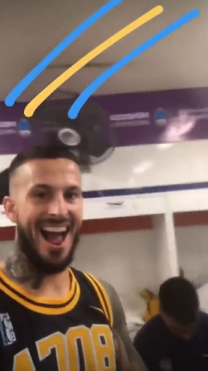 El festejo de los jugadores en el vestuario - Fuente: Instagram
