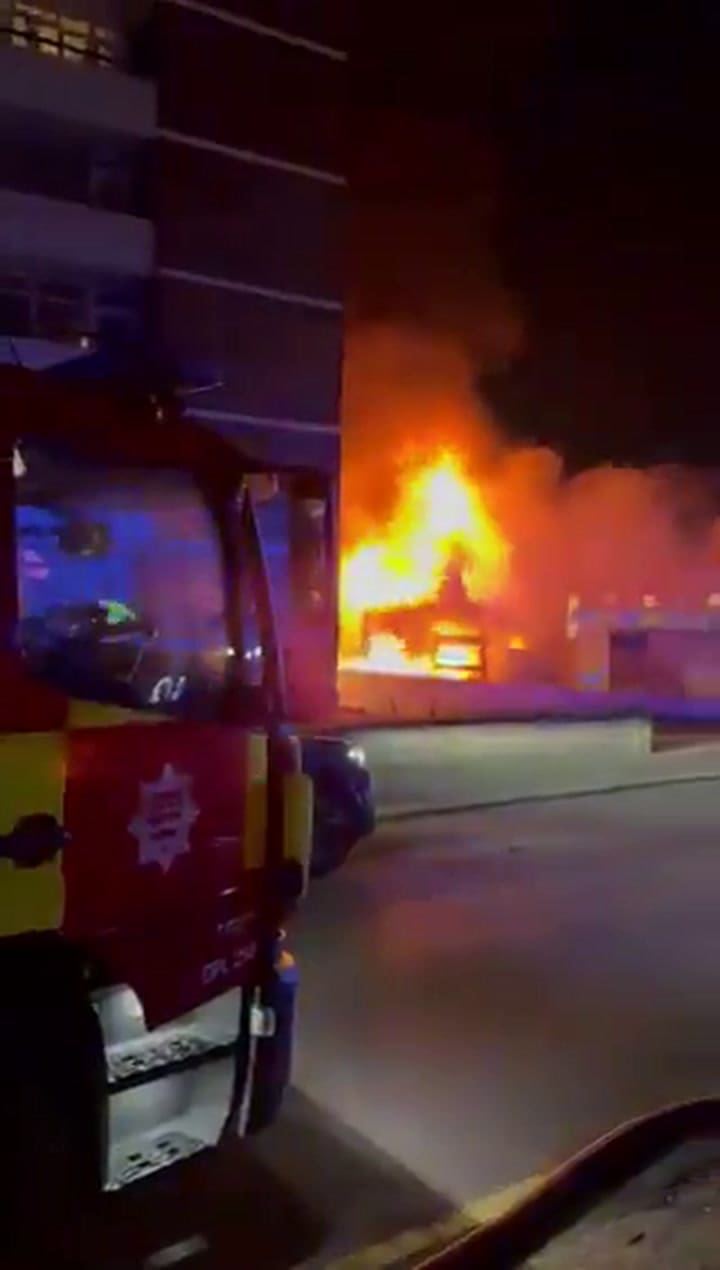 El fuego ya fue controlado por el cuerpo de bomberos de Londres