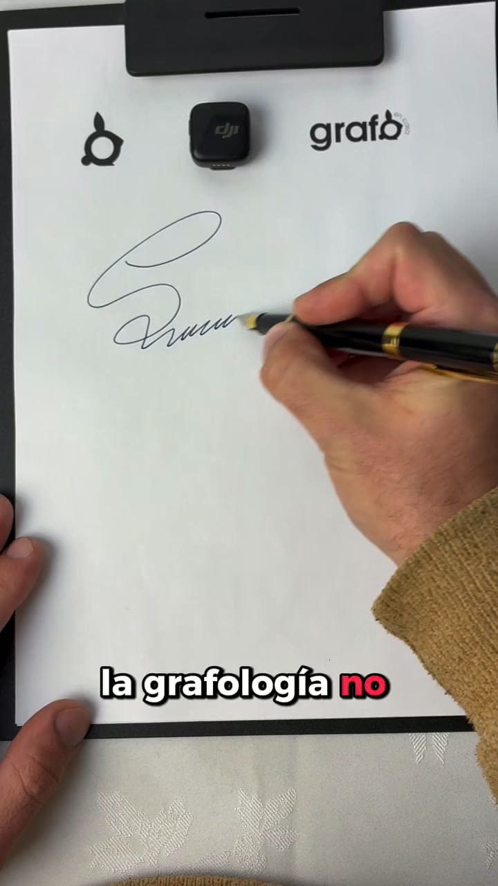 ¿Cómo reconocer una persona narcisista a través de su firma?