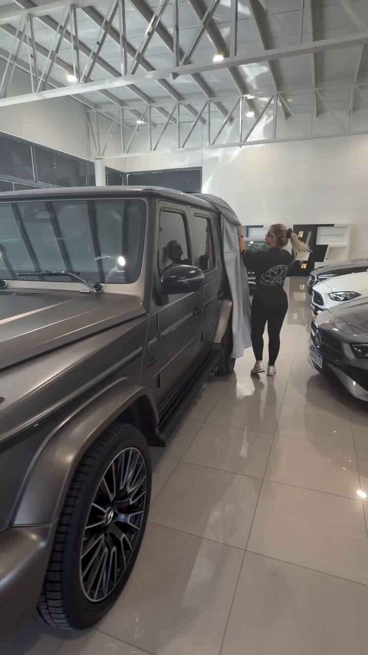 Wanda Nara se compró una camioneta de lujo y lanzó una indirecta: “Con el fruto de tu trabajo”