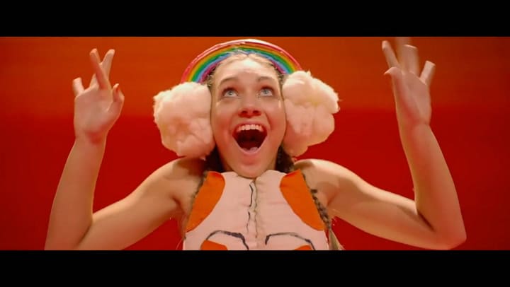 Together, canción de Sia - Fuente: YouTube