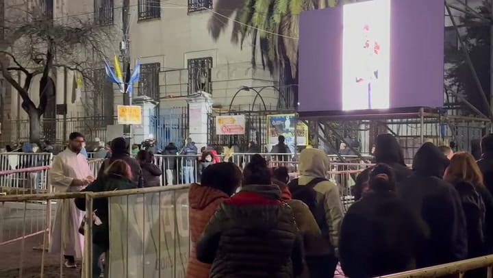Miles de fieles llegan a San Cayetano con un pedido que se repite: trabajo