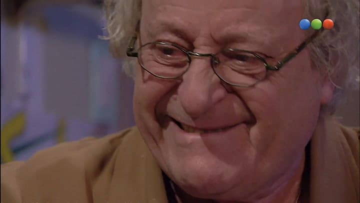 Roberto Carnaghi en Graduados