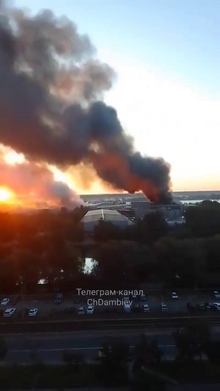 Humo en Kiev tras el bombardeo ruso