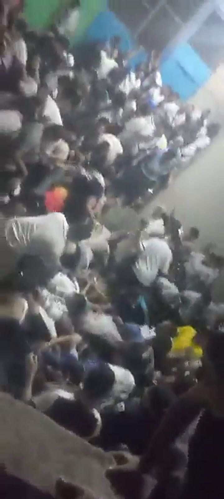 Tragedia en un estadio de El Salvador