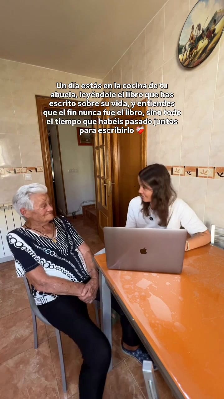 Abuela y nieta repasaron durante meses los recuerdos asociados a cada una de las viviendas de Elvira