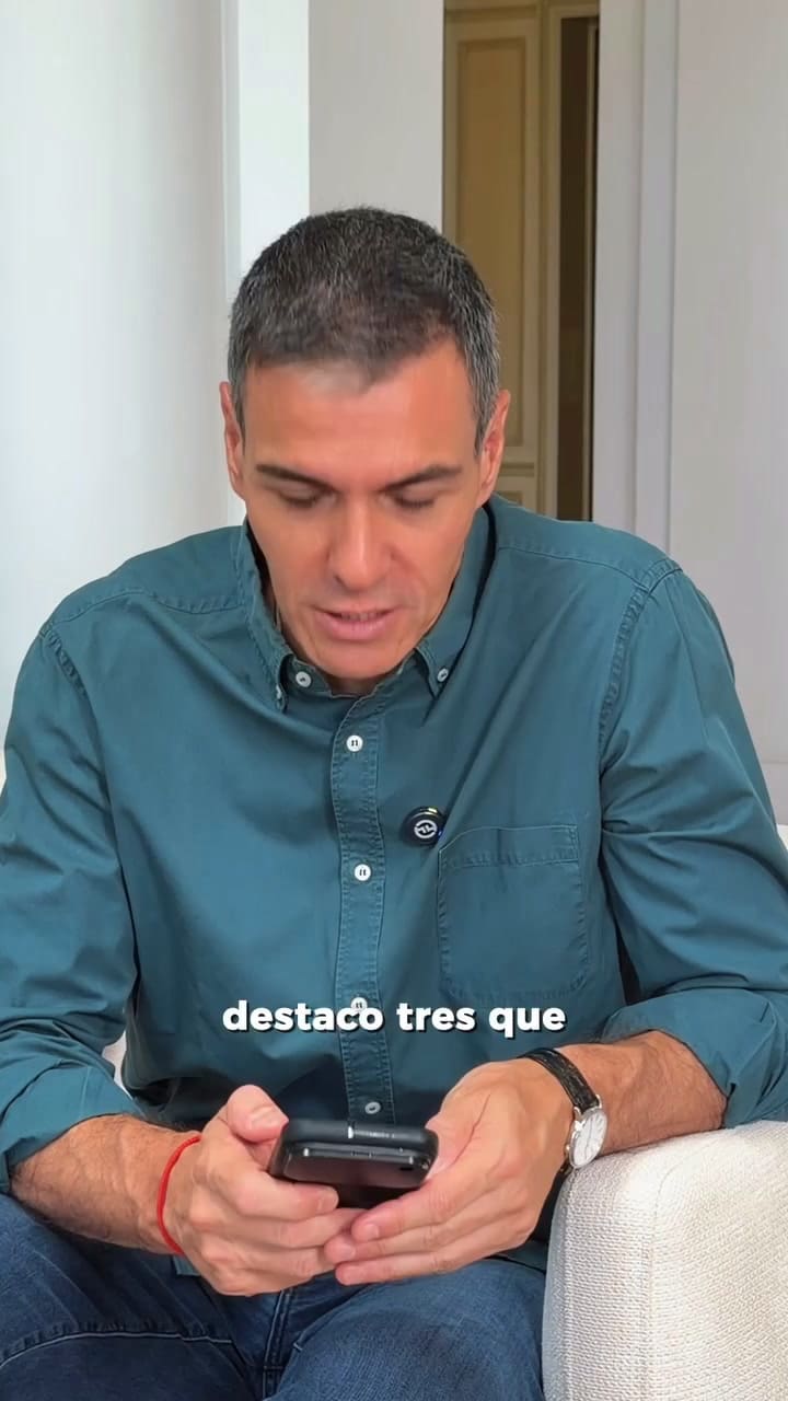 La Banda Sonora De Mi Verano ️.Tenéis La Playlist En El Link De Mi Bio.