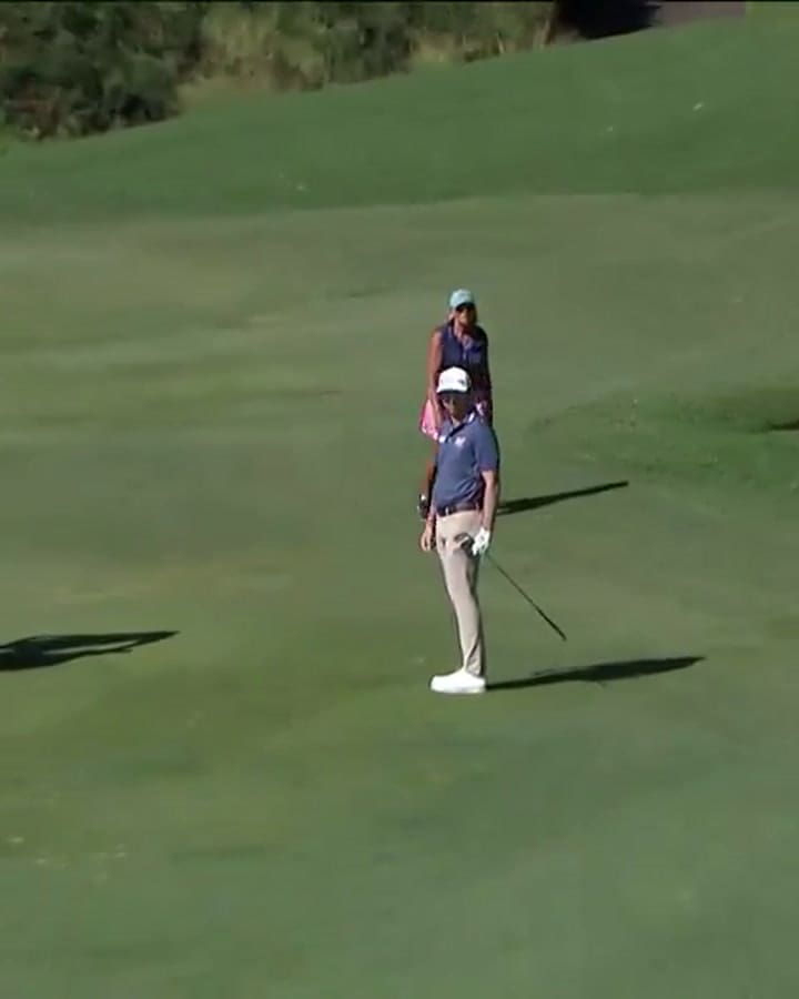 El desafortunado tiro de J. T. Poston en el hoyo 9 de The Sentry en el PGA Tour