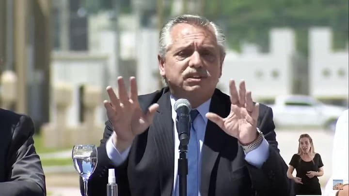 El presidente entregó la vivienda y el crédito 40 mil de la gestión en la ciudad de Salta