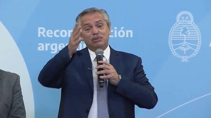 El presidente anunció la entrega de un bono a trabajadores sociocomunitarios - Fuente: Casa Rosada