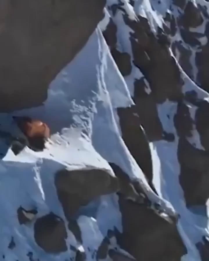 La alpinista Natalia Nagovitsyna, atrapada en la montaña