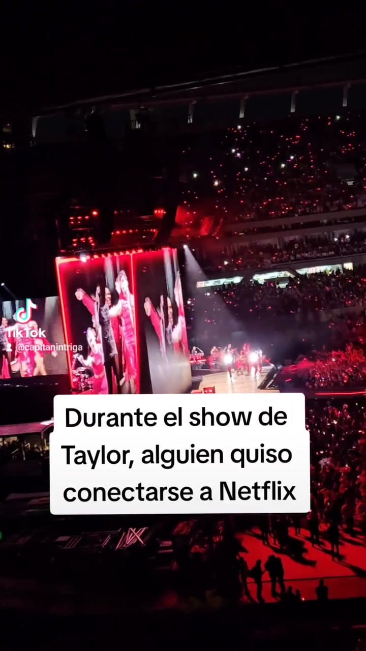 Taylor Swift cantaba en el escenario y alguien quiso entrara a Netflix