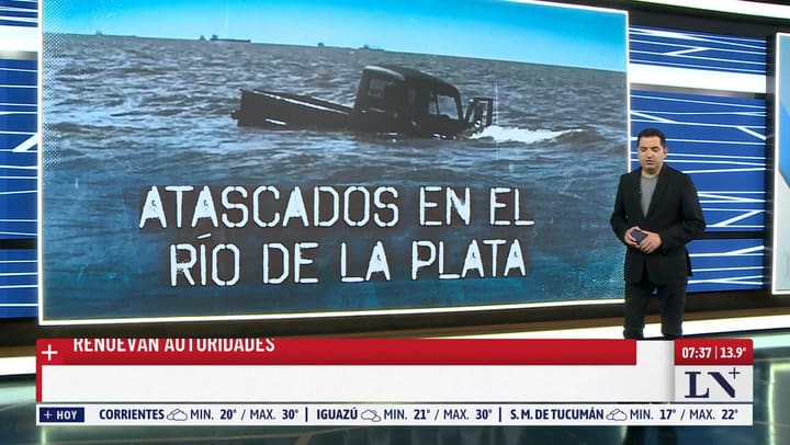 Se metieron con su camioneta al Rio de la Plata