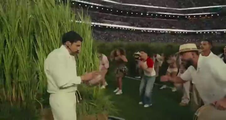Bad Bunny eligió mostrar la cultura del trabajo con agricultores