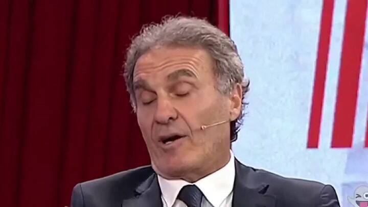 Sebastián Vignolo se enojó con Oscar Ruggeri porque lo interrumpió
