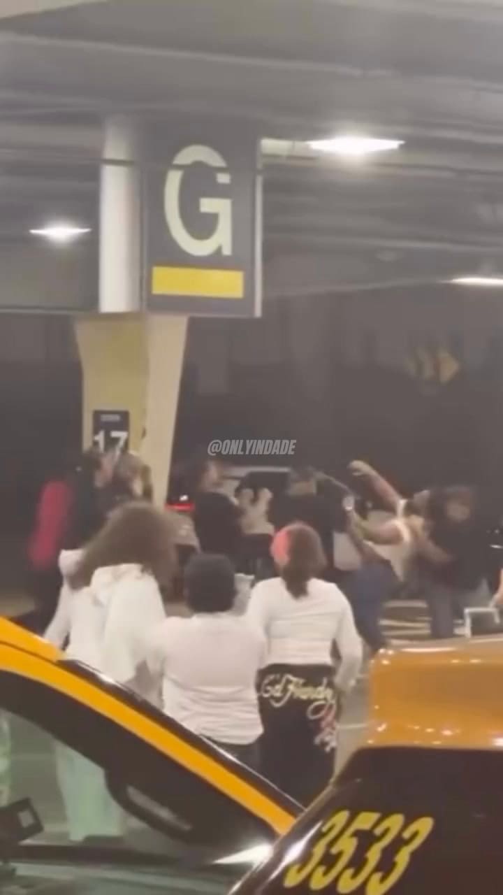 La violenta pelea en una de las puertas inferiores del Aeropuerto Internacional de Miami