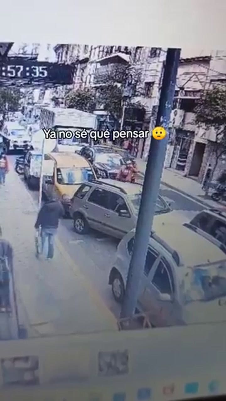 Pelea autos Once