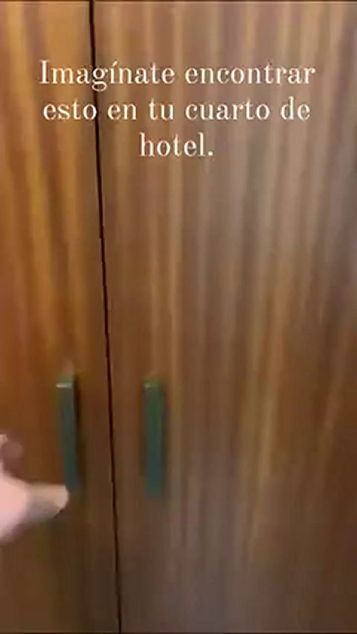 Una mujer descubrió que dentro de su habitación de hotel había un túnel