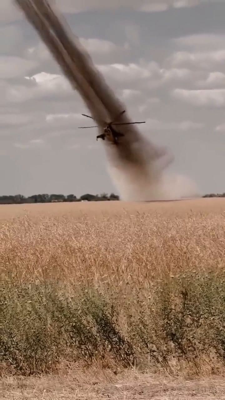 Ucrania demostró la potencia explosiva del helicóptero Mi-35