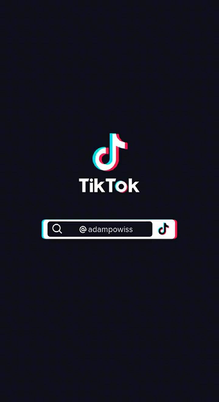 El tiktoker se grabó mientras anunció su despido en el altavoz