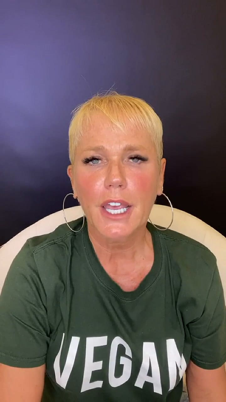 Xuxa se disculpa por sugerir que utilicen a los presos para experimentar con vacunas: “Me equivoqué”
