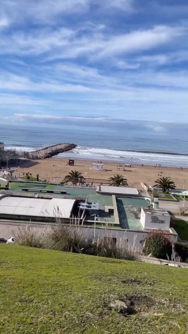 Oscar Ruggeri se tomó unos días de vacaciones y sorprendió