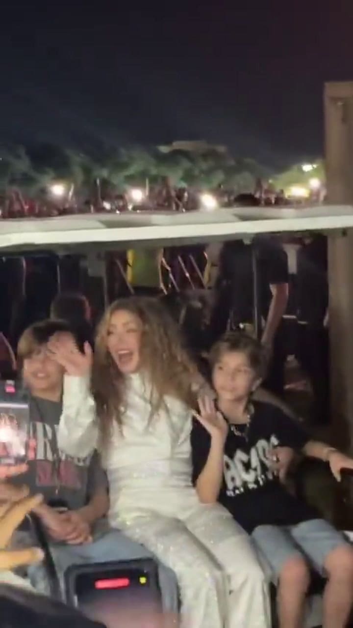 Milan y Sasha acompañando a Shakira en Buenos Aires