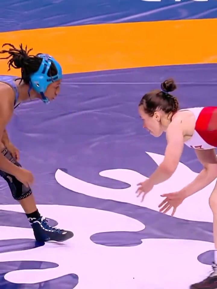 El gesto antideportivo de una atleta de EE.UU. en el Mundial de lucha: lesionó a su rival y fue descalificada