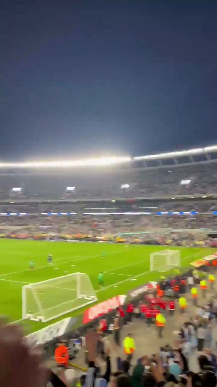 Cánticos contra Chiqui Tapia en la previa del partido despedida de Lionel Messi