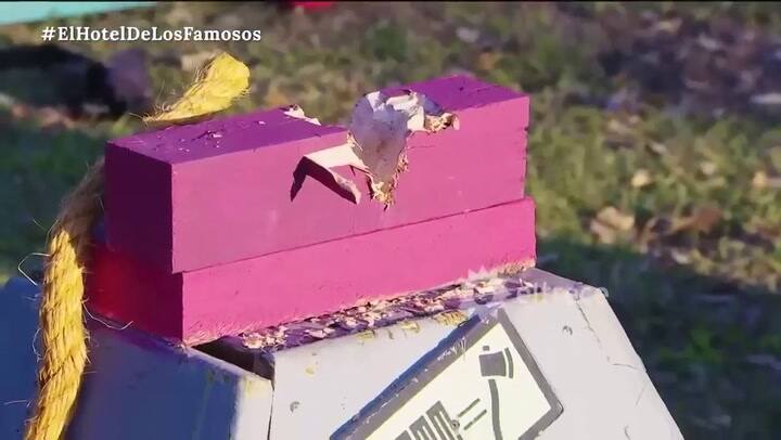 Alex Caniggia recibió oxígeno luego del desafío de El Hotel de los Famosos (Telefe)