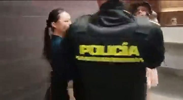 La agresión que produjo la expulsión de la mujer