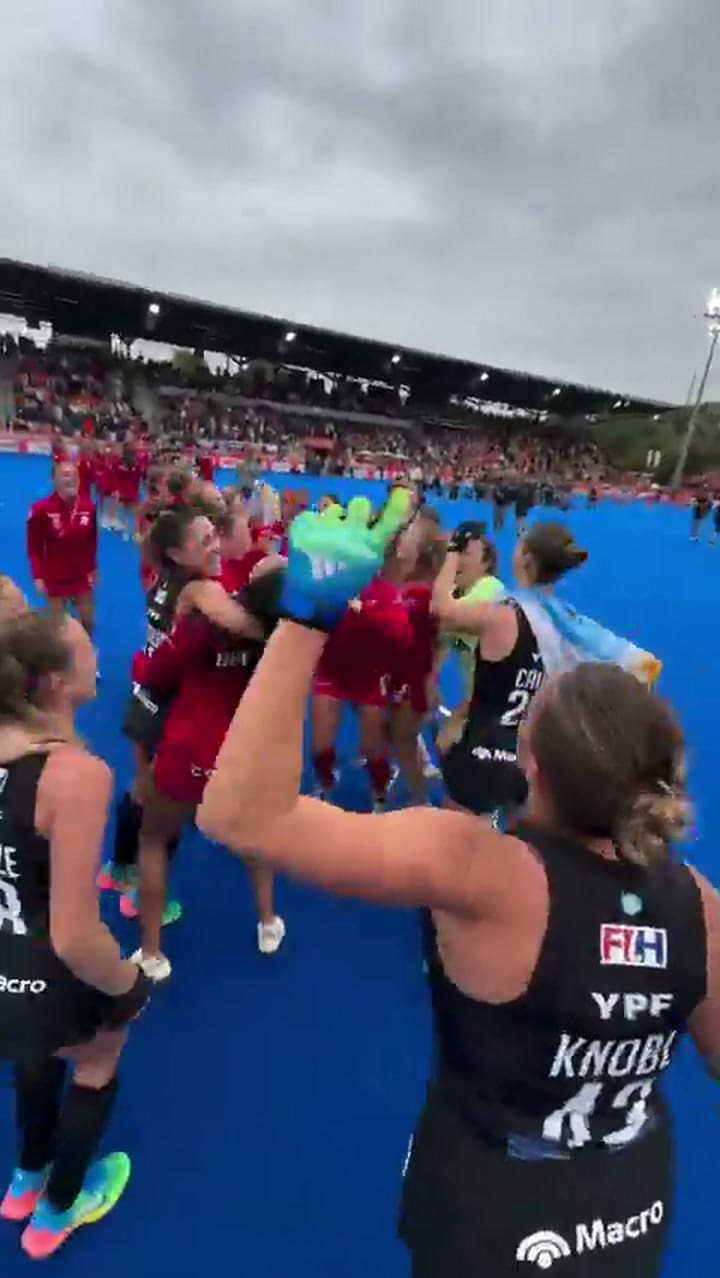 Más videos del festejo de las jugadores de Bélgica con las Leonas