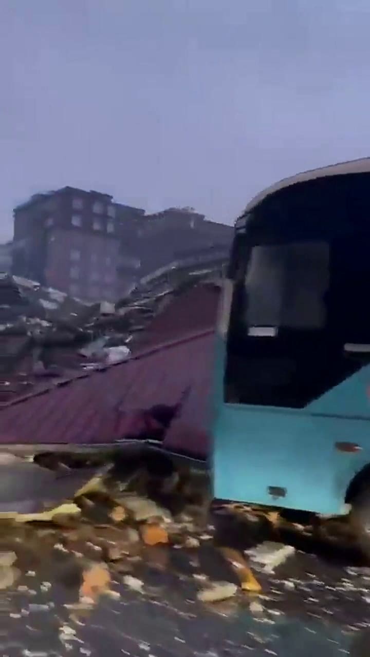 Edificios destruidos en Turquía - home