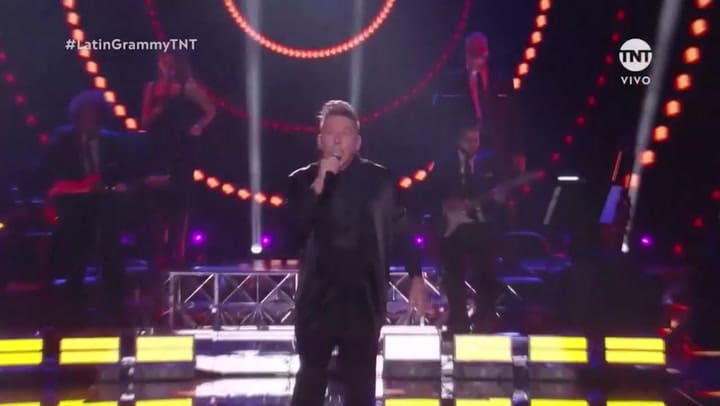 Grammy Latinos 2020: la presentación de Montaner - Fuente: TNT