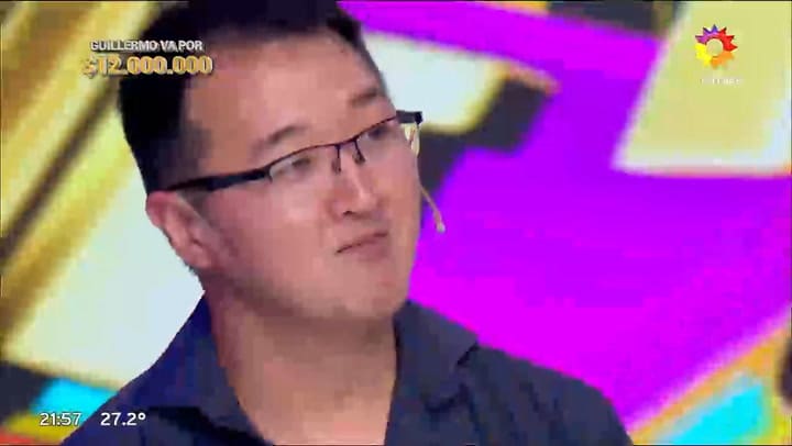 Un participante de Los 8 escalones enamoro a todos al revelar como conocio a su esposa
