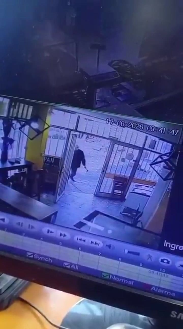 El ataque de un hombre de 78 años con un hacha y arma en una Panadería de La Plata
