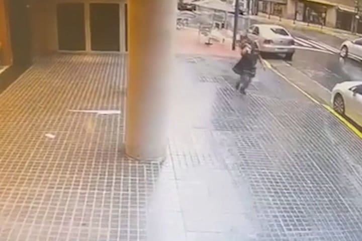 Así escapó el violador de Las Cañitas - GIF