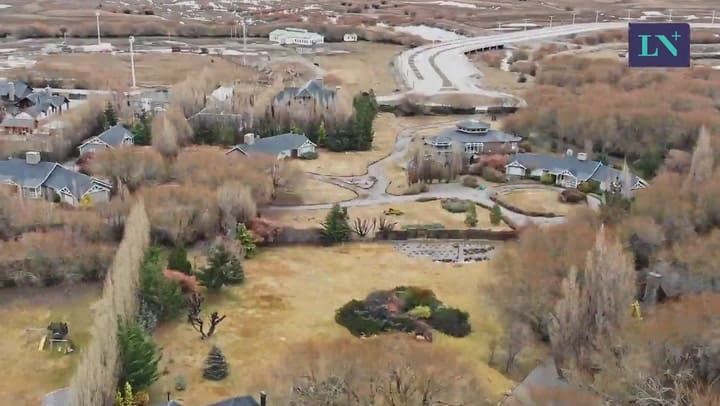 Así se ve la casa de Cristina Kirchner en El Calafate, desde el drone de LA NACION