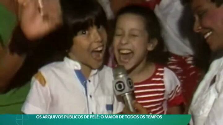Pelé y Xuxa, cantando juntos en una fiesta