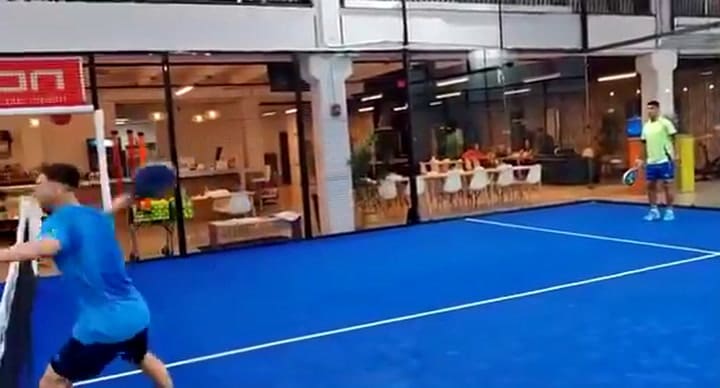 Messi jugó al pádel y deslumbró a todos