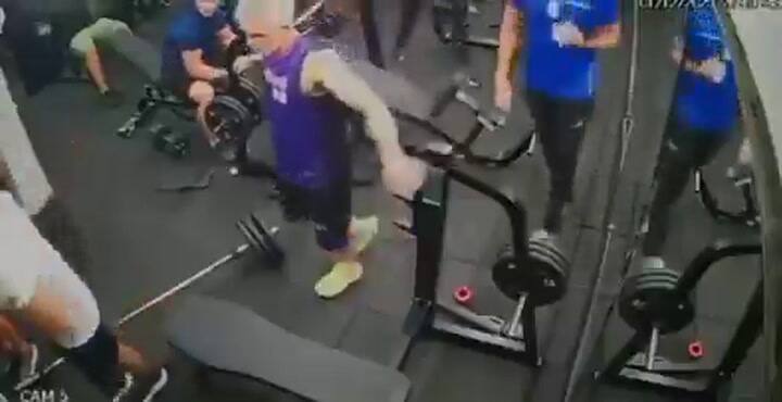 Brasil: un hombre murió en el gimnasio cuando hacía pecho y se le cayó la barra