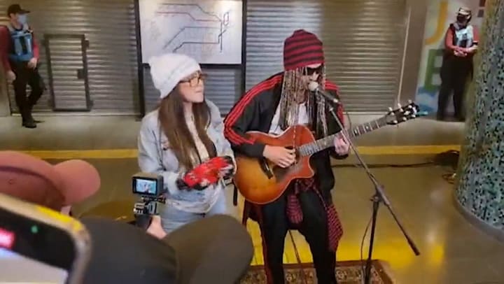 Susana Giménez y Sebastián Yatra cantan juntos enmascarados