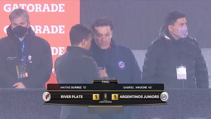 El tenso cruce entre Gallardo y Milito