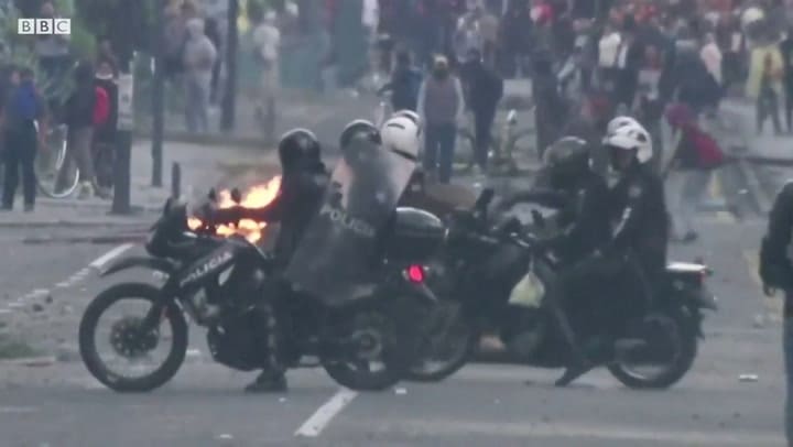 Las razones de las masivas protestas en Ecuador contra el gobierno de Lenín Moreno - Fuente: BBC