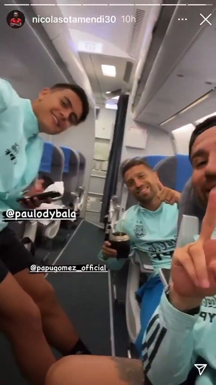 El video de Otamendi en el avión de vuelta de Caracas