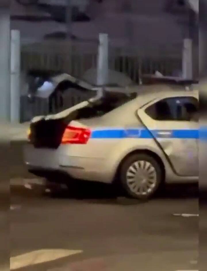 Así quedó la patrulla policial tras la explosión en Moscú