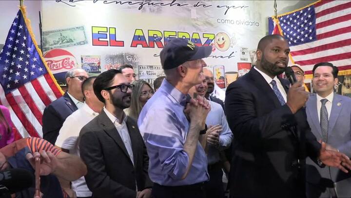 Donalds En El Arepazo