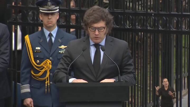Milei convocó a una "nueva era" de reconocimiento de las Fuerzas Armadas a 42 años de Malvinas