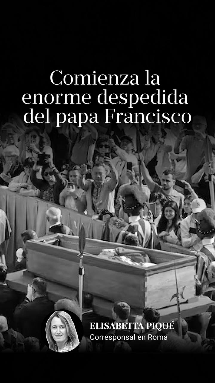 El féretro del Papa ya está en la Basílica de San Pedro, donde una multitud comenzó a despedirlo