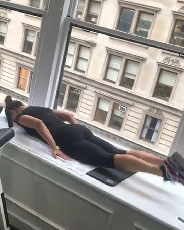 El ejercicio de Brooke Shields - Fuente: Instagram